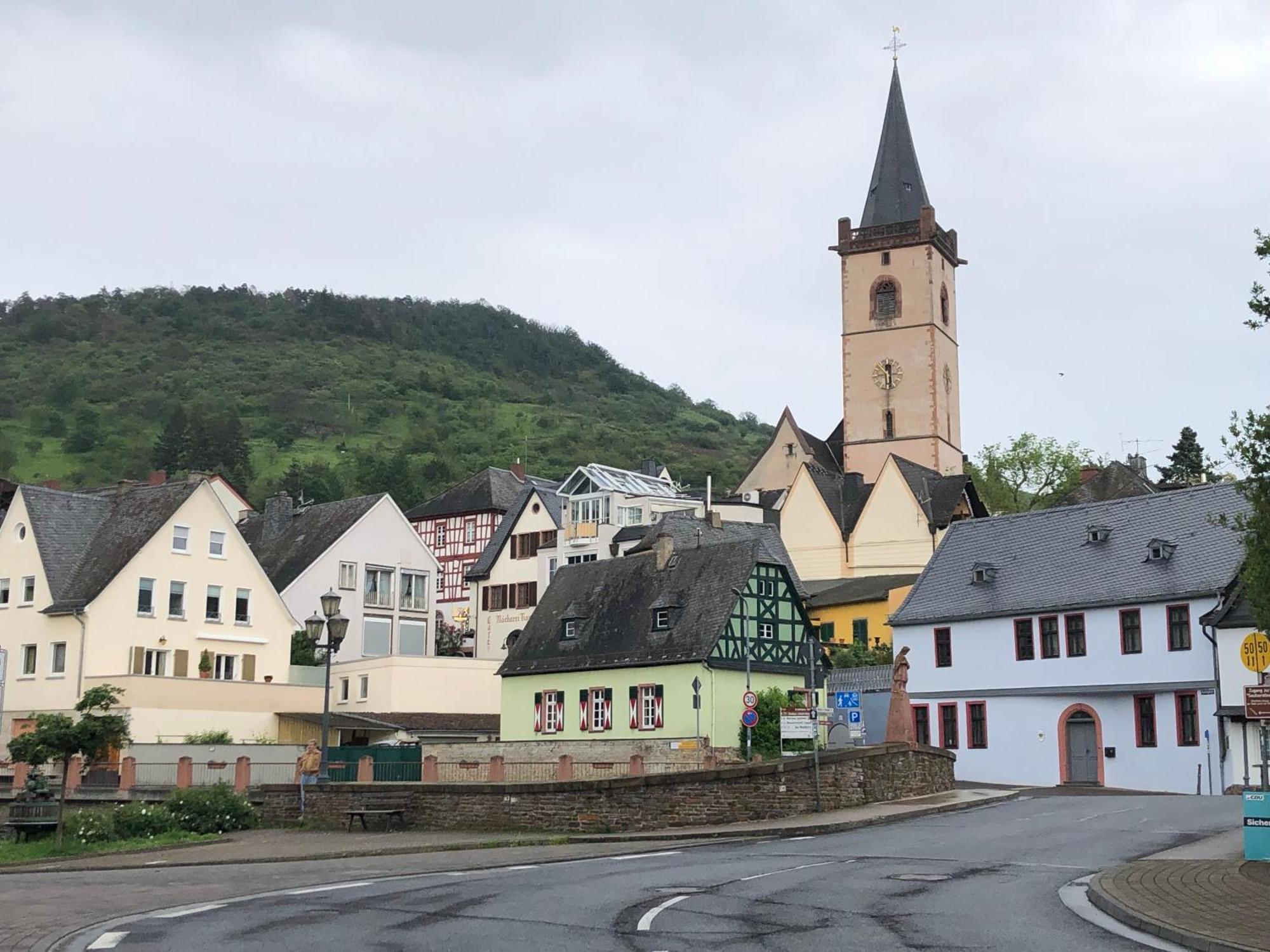 Rheinliebe Bistro Und Pension 莱茵河畔洛尔希 外观 照片